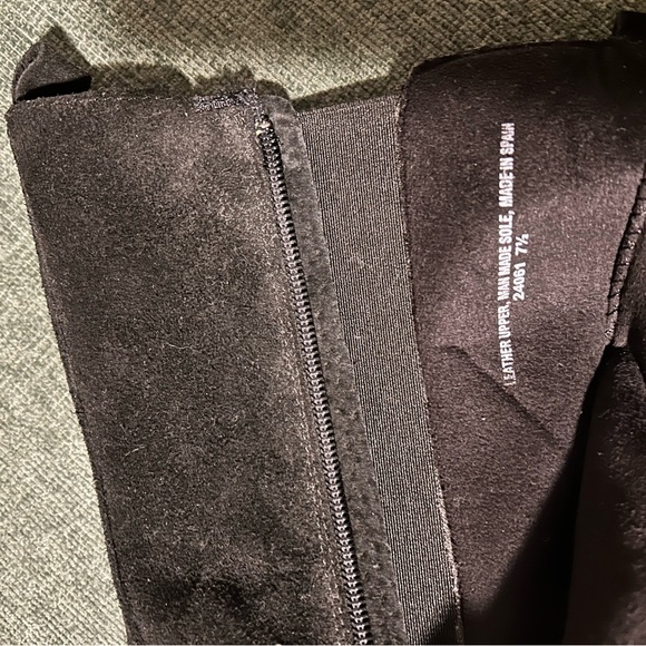 Black suede chunky heel midi boots size 7.5 NEVER WORN - Picture 5 of 5